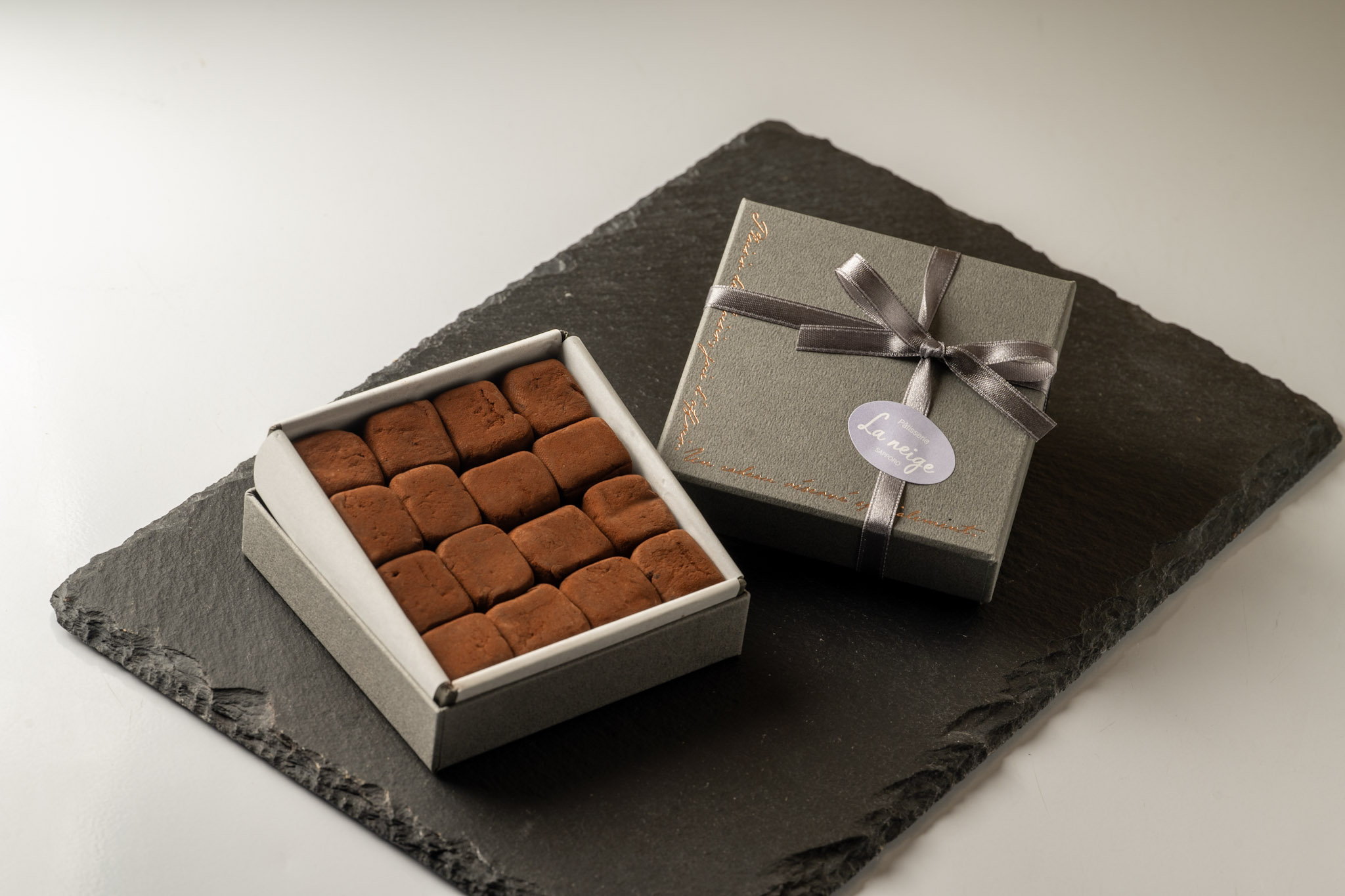 生チョコレート16個入り(冷凍便)